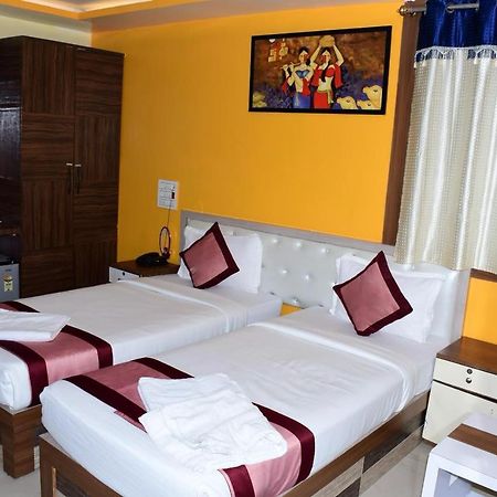 Ar Grand Hotel Rājgīr 外观 照片