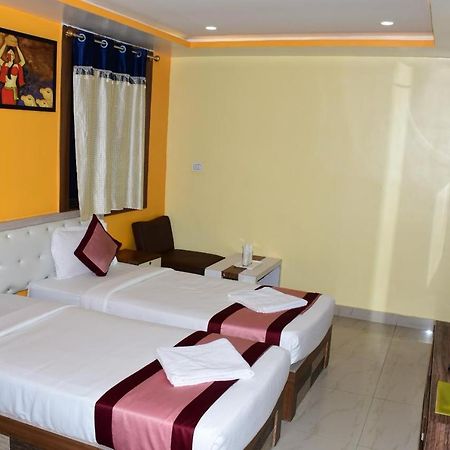 Ar Grand Hotel Rājgīr 外观 照片